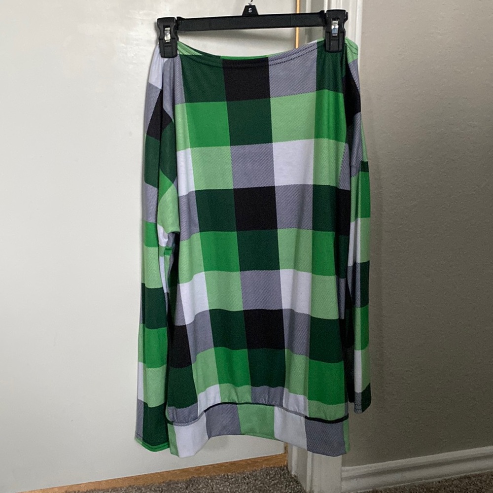 Cute plaid top